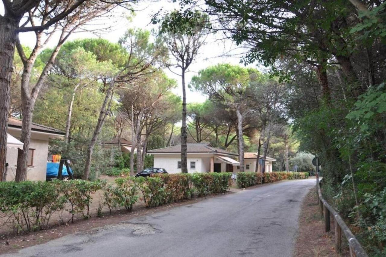 Arco Bungalow Eraclea Mare Bagian luar foto