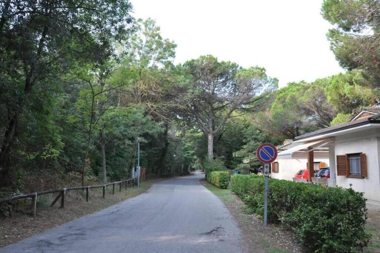 Arco Bungalow Eraclea Mare Bagian luar foto